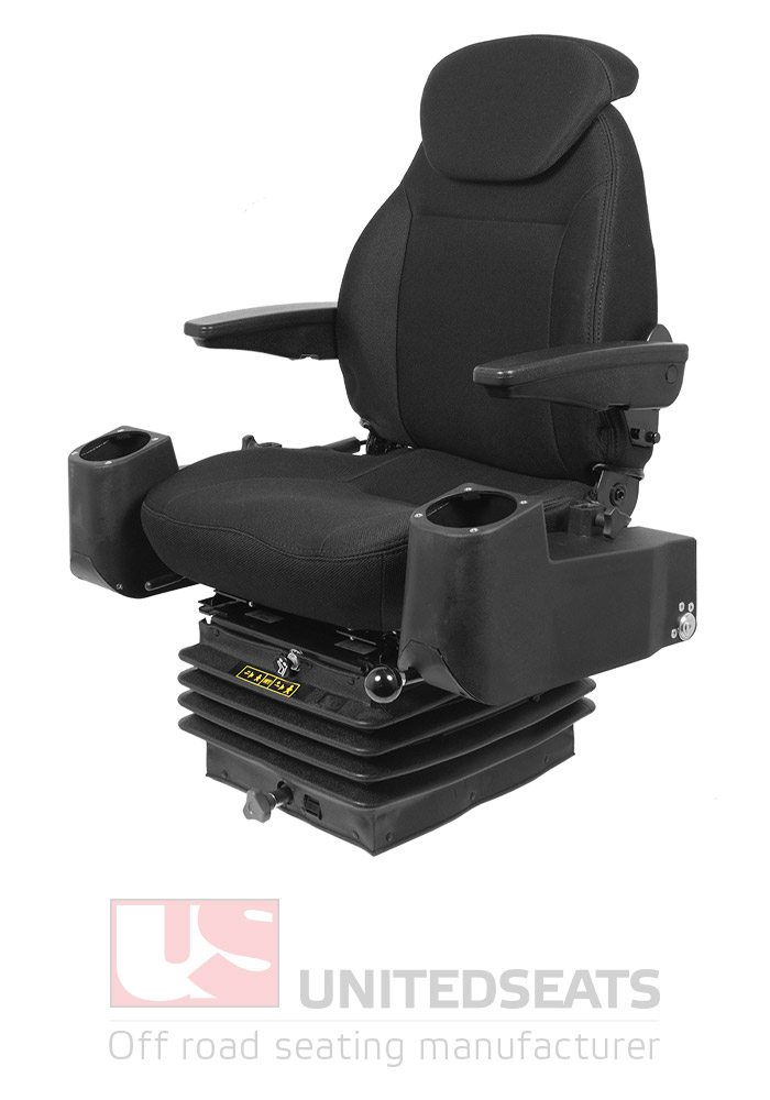 UnitedSeats-LGV90-C1-with-consoles